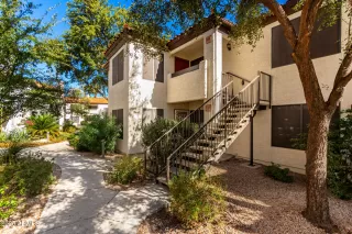 Photo #2: 6819643 Listing 