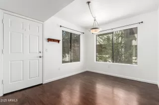 Photo #6: 6819643 Listing 