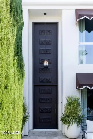 Photo #2: 6819878 Listing