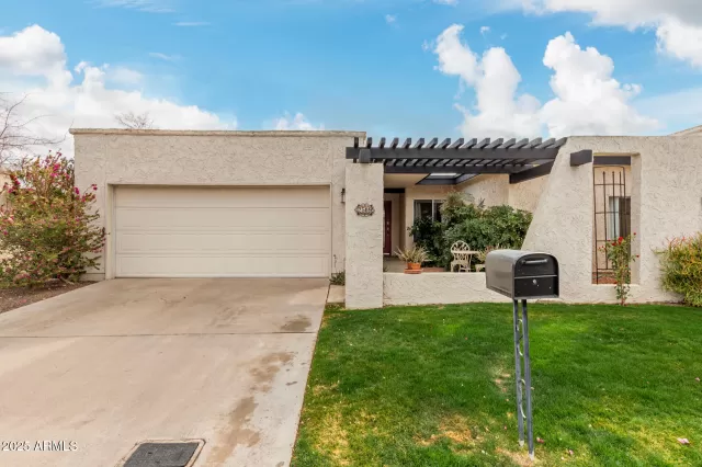 MLS: 6820281 Condo For Sale