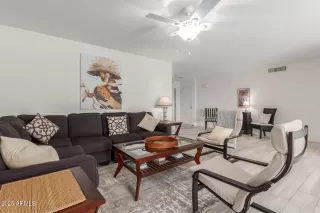 Photo #4: 6820281 Listing 
