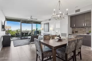 Photo #4: 6820283 Listing