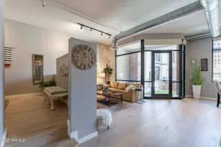 Photo #4: 6820305 Listing 