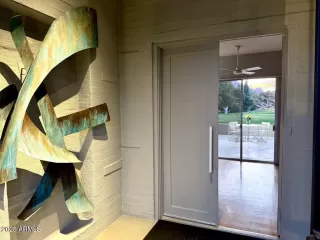 Photo #2: 6820310 Listing