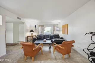 Photo #4: 6820321 Listing 