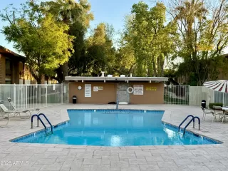 Photo #3: 6820355 Listing