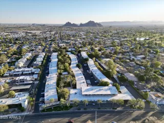 Photo #4: 6820355 Listing