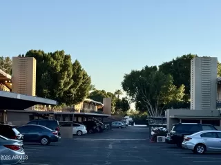 Photo #5: 6820355 Listing