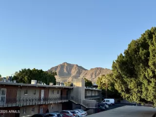 Photo #6: 6820355 Listing