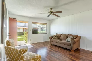 Photo #3: 6820406 Listing