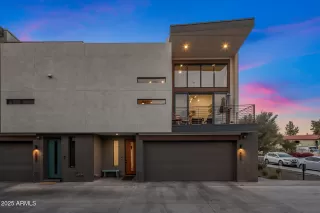 Photo #3: 6820574 Listing 