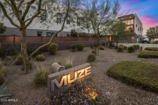 Photo #5: 6820574 Listing 