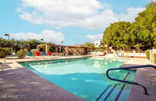 Photo #5: 6820624 Listing