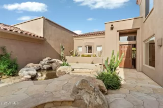 Photo #3: 6820739 Listing