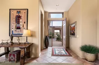 Photo #6: 6820739 Listing