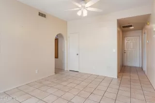 Photo #5: 6820954 Listing 