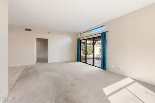 Photo #6: 6820954 Listing 