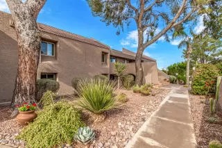 Photo #3: 6821079 Listing 