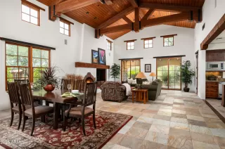 Photo #6: 6821172 Listing 