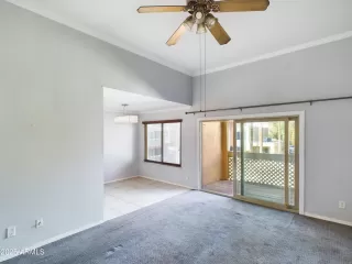 Photo #6: 6821234 Listing 