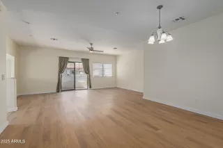 Photo #3: 6821264 Listing