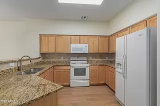 Photo #4: 6821264 Listing