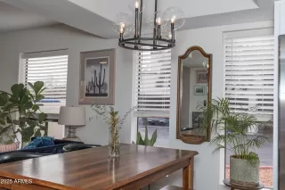 Photo #6: 6821320 Listing