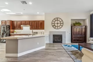 Photo #3: 6821322 Listing