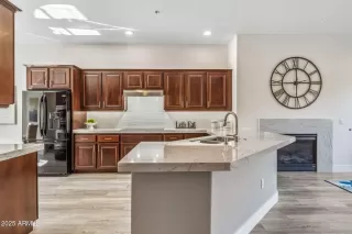 Photo #4: 6821322 Listing