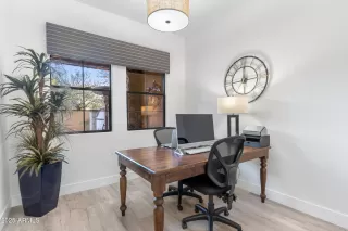 Photo #6: 6821322 Listing