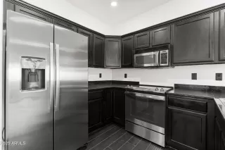 Photo #3: 6821373 Listing