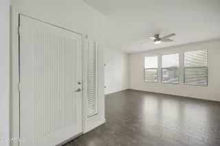 Photo #5: 6821501 Listing 