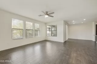 Photo #6: 6821501 Listing 