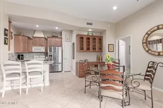 Photo #2: 6821805 Listing