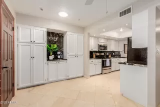 Photo #6: 6821867 Listing 