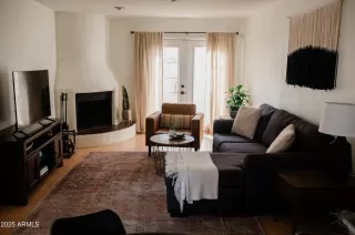 Photo #1: 6821873 Listing