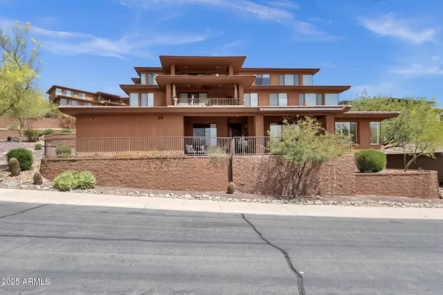 MLS: 6821925 Condo For Sale