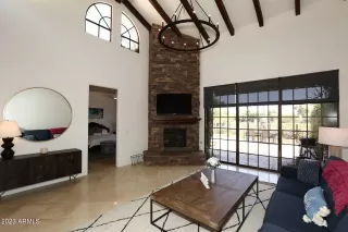 Photo #4: 6821968 Listing