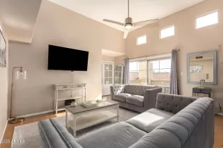 Photo #2: 6822159 Listing 