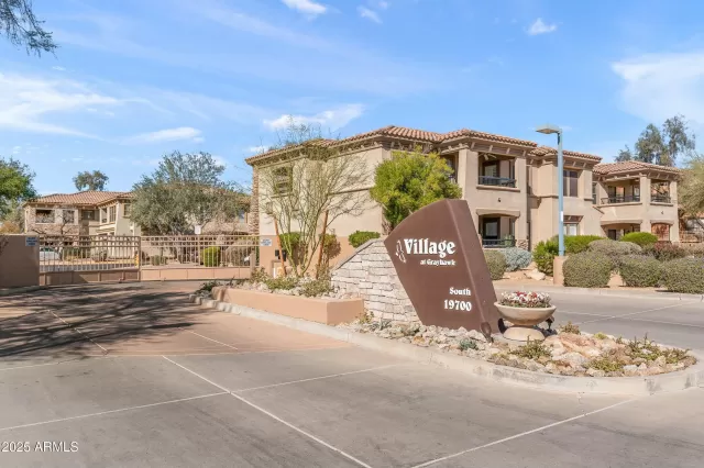 MLS: 6822182 Condo For Sale