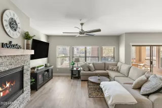 Photo #5: 6822182 Listing