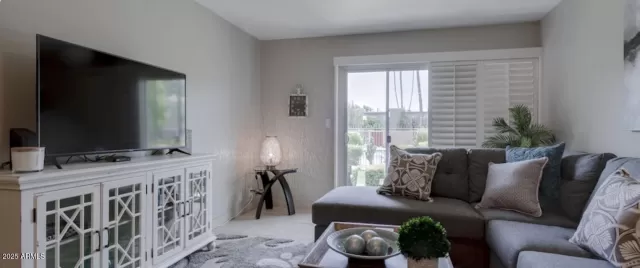 MLS: 6822305 Condo For Sale