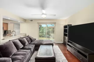 Photo #2: 6822337 Listing