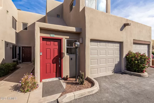 MLS: 6822376 Condo For Sale