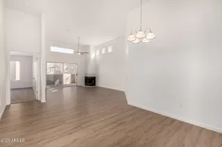 Photo #3: 6822376 Listing 