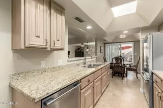 Photo #4: 6822634 Listing 