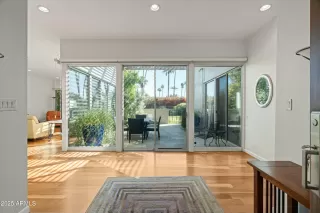 Photo #4: 6822688 Listing 