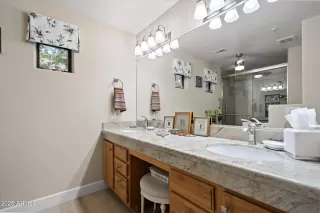 Photo #3: 6822797 Listing