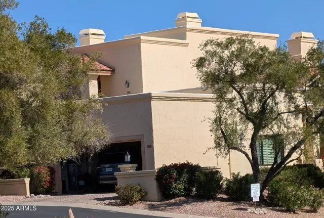 MLS: 6823009 Condo For Sale
