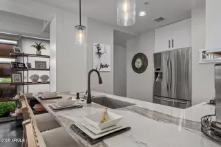 Photo #3: 6823263 Listing 